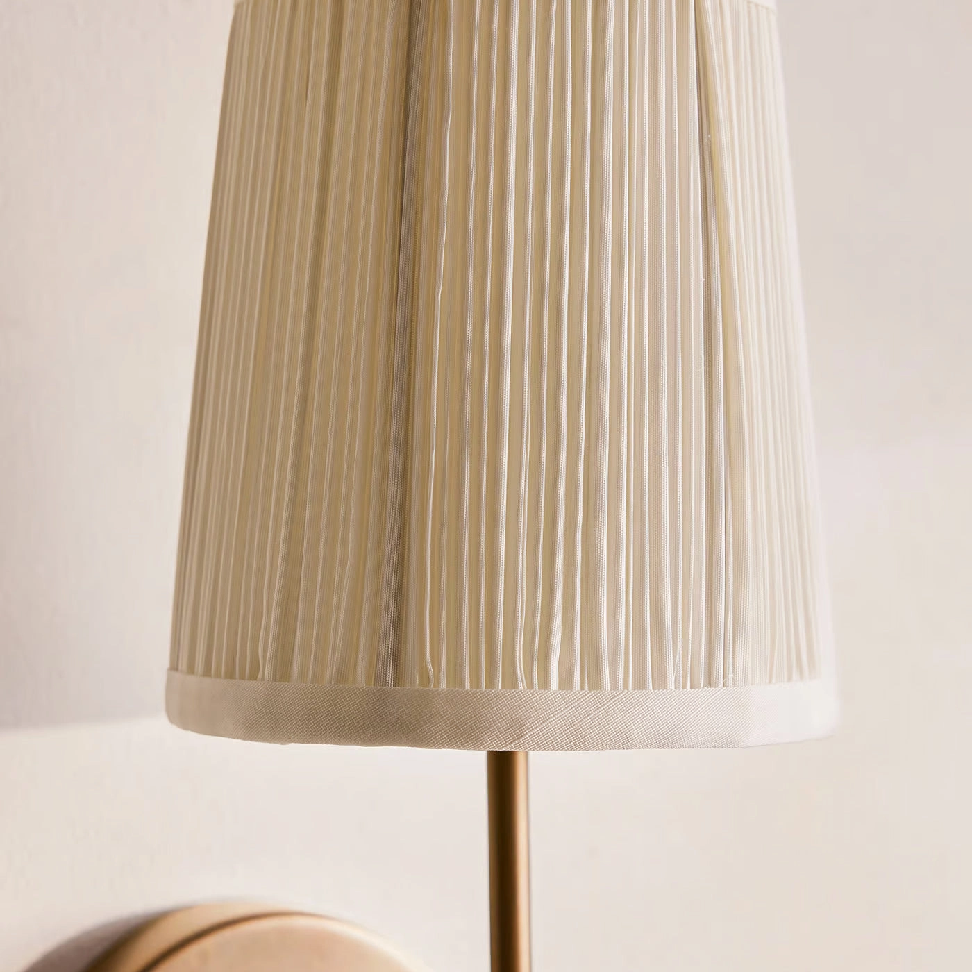 Henley Wall Light