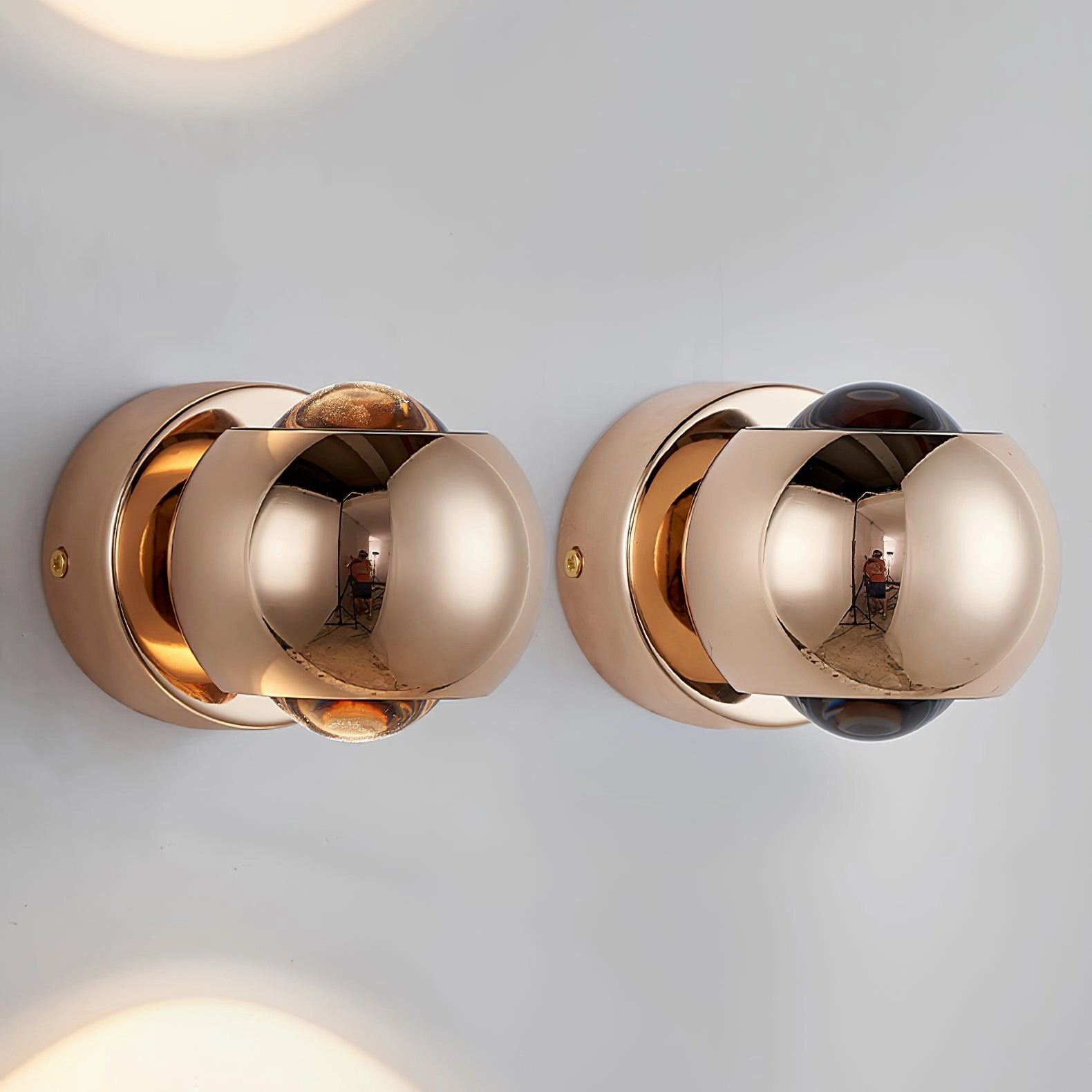 Io Verticale Wall Lamp