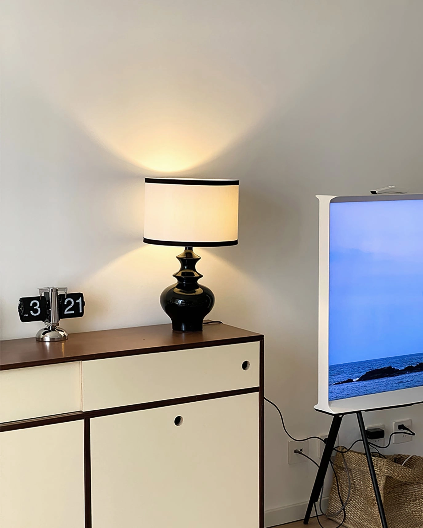 Jarrige Table Lamp