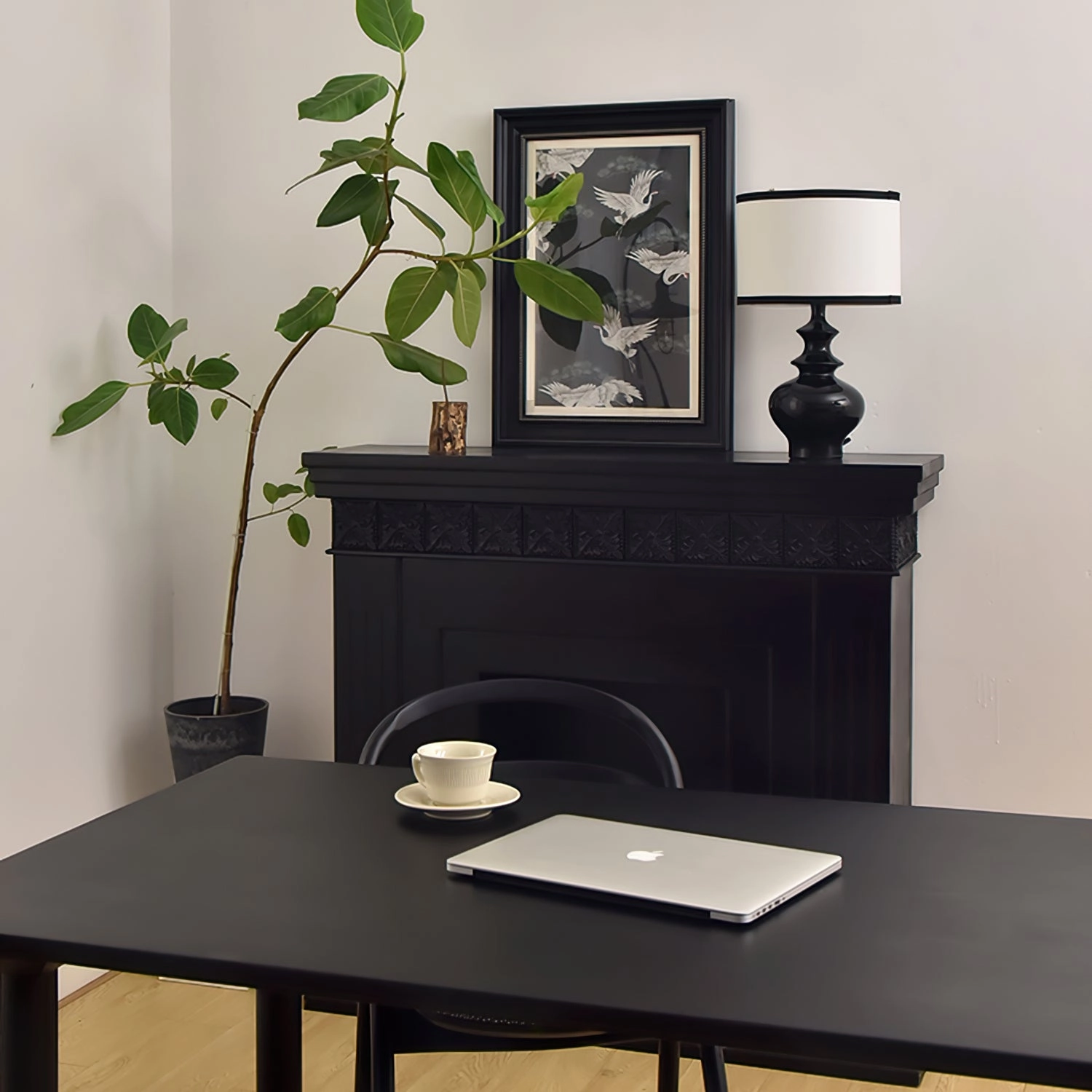 Jarrige Table Lamp