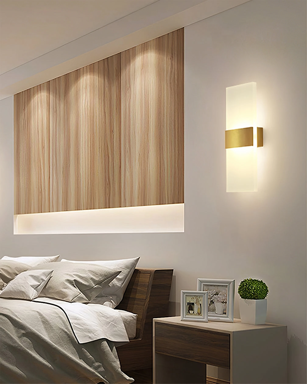 Jenks Wall Lamp