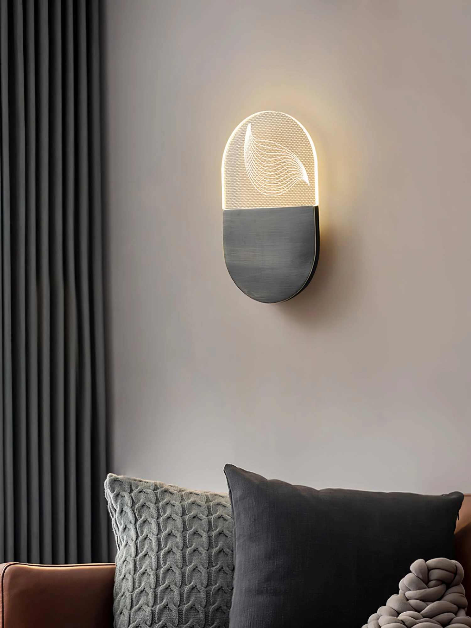 Kaikea Wall Lamp