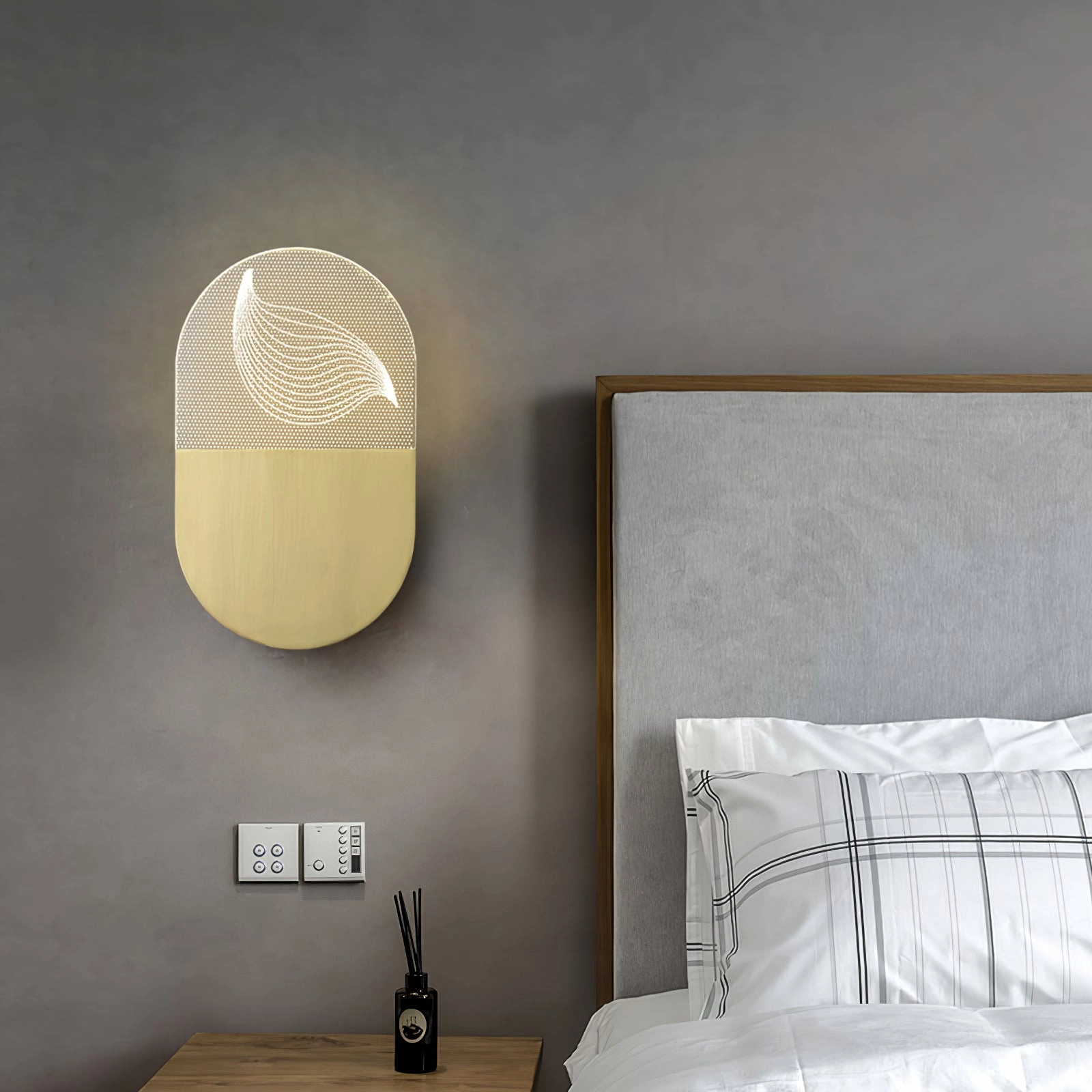Kaikea Wall Lamp