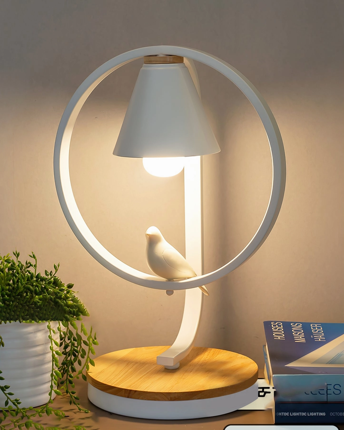 Kamilah Table Light