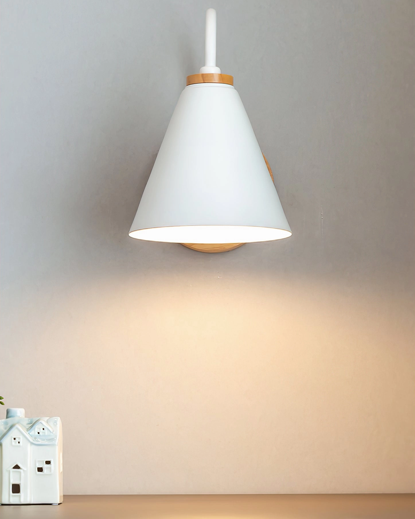 Kenji Wall Lamp