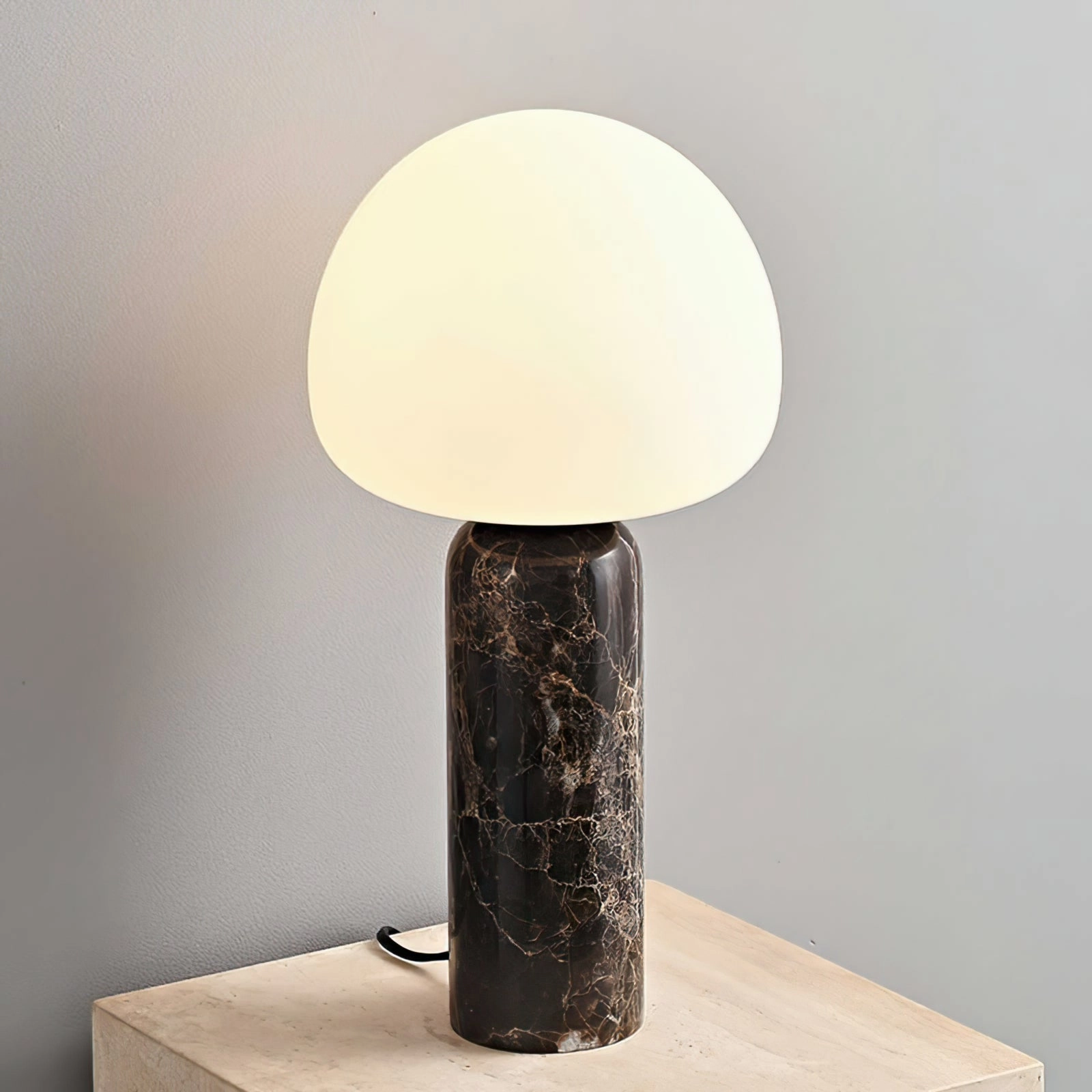 Kizu Table Lamp