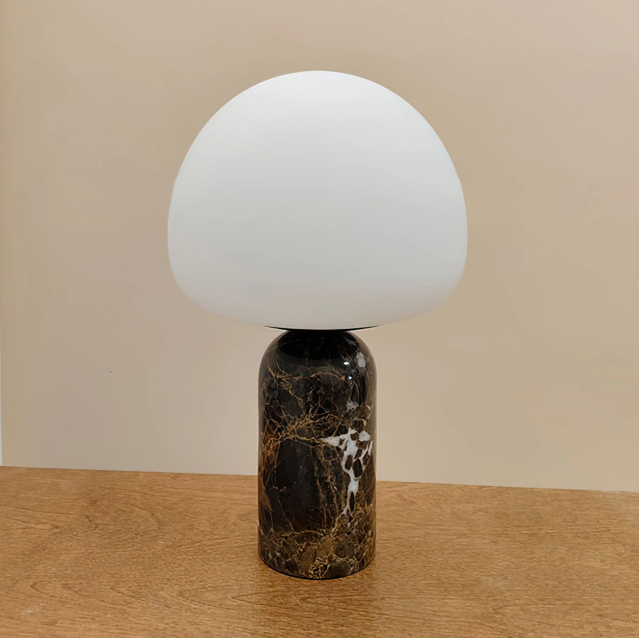 Kizu Table Lamp