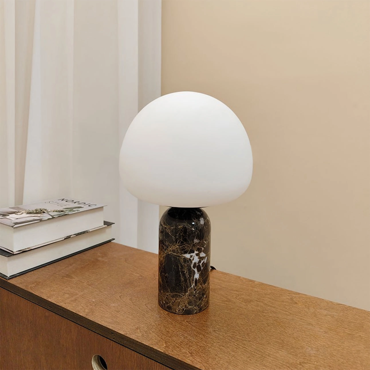 Kizu Table Lamp