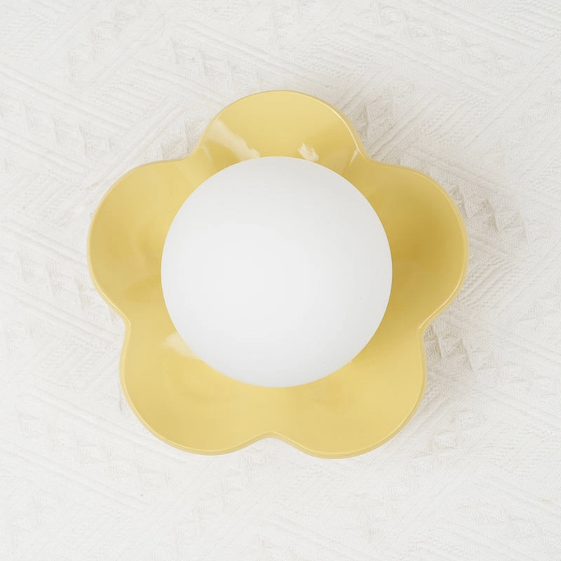 La Fleur Wall Lamp