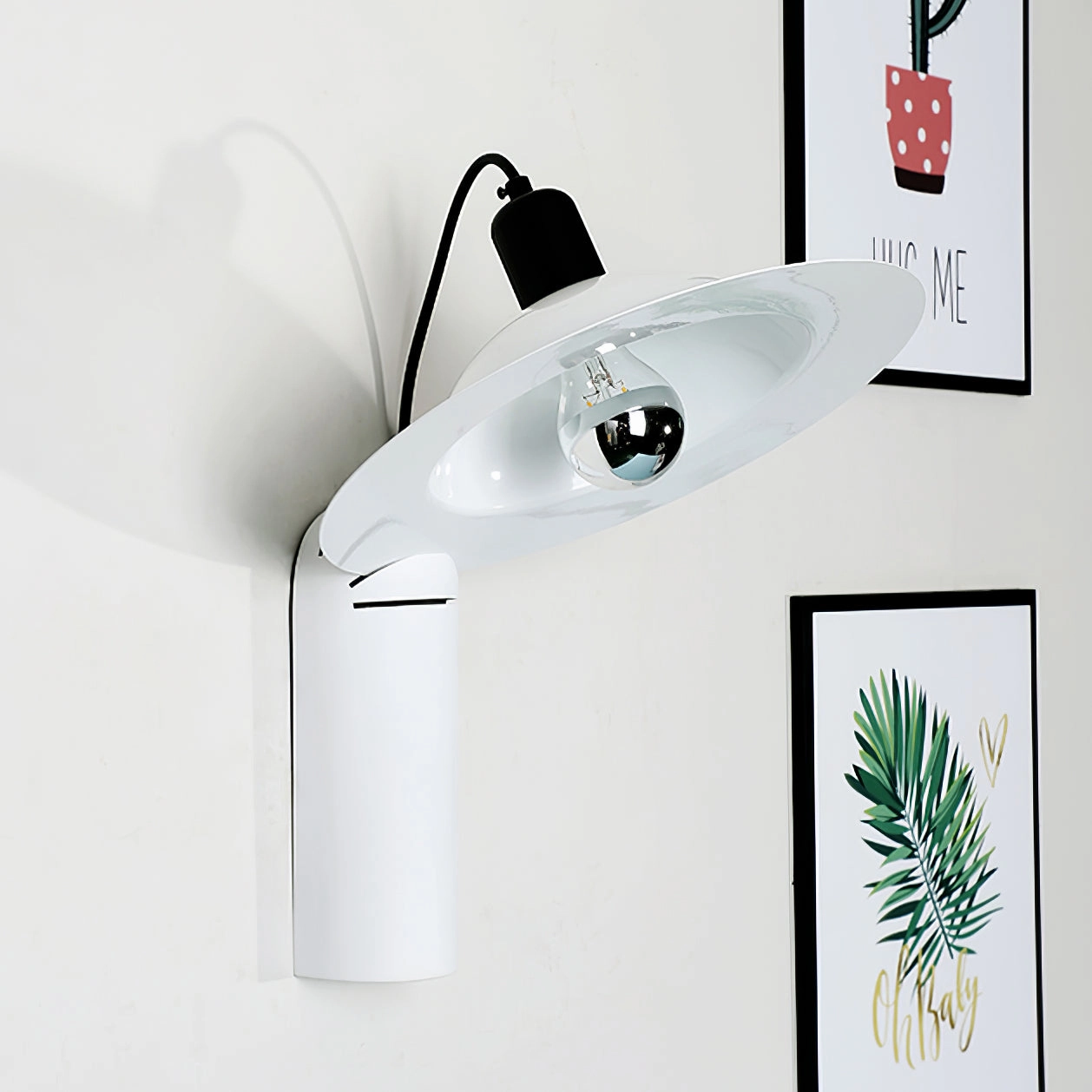 Lampiatta Wall Lamp