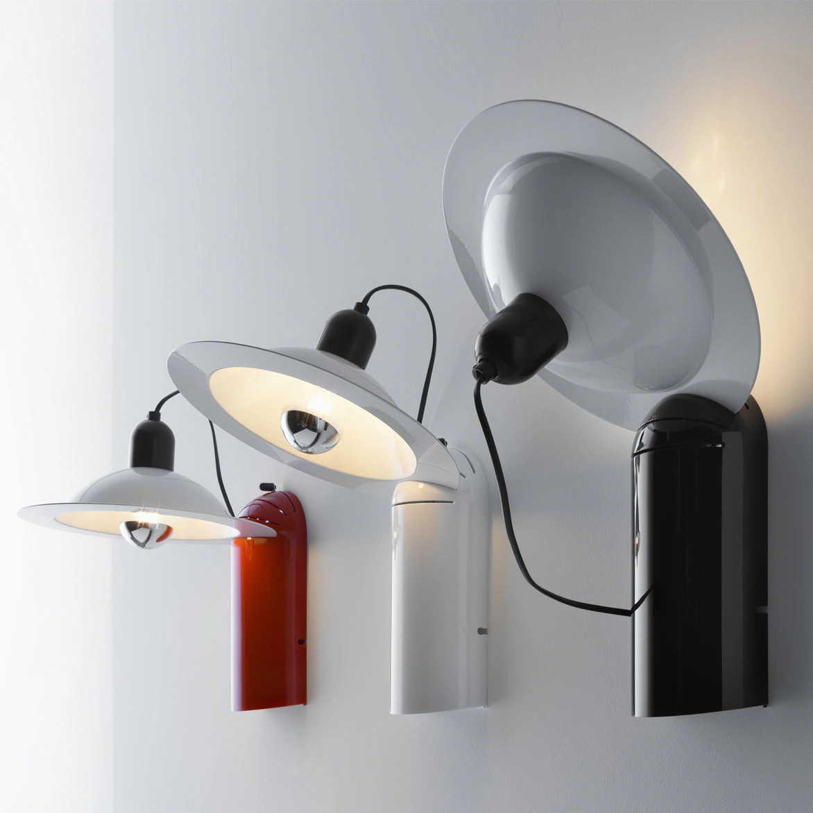Lampiatta Wall Lamp