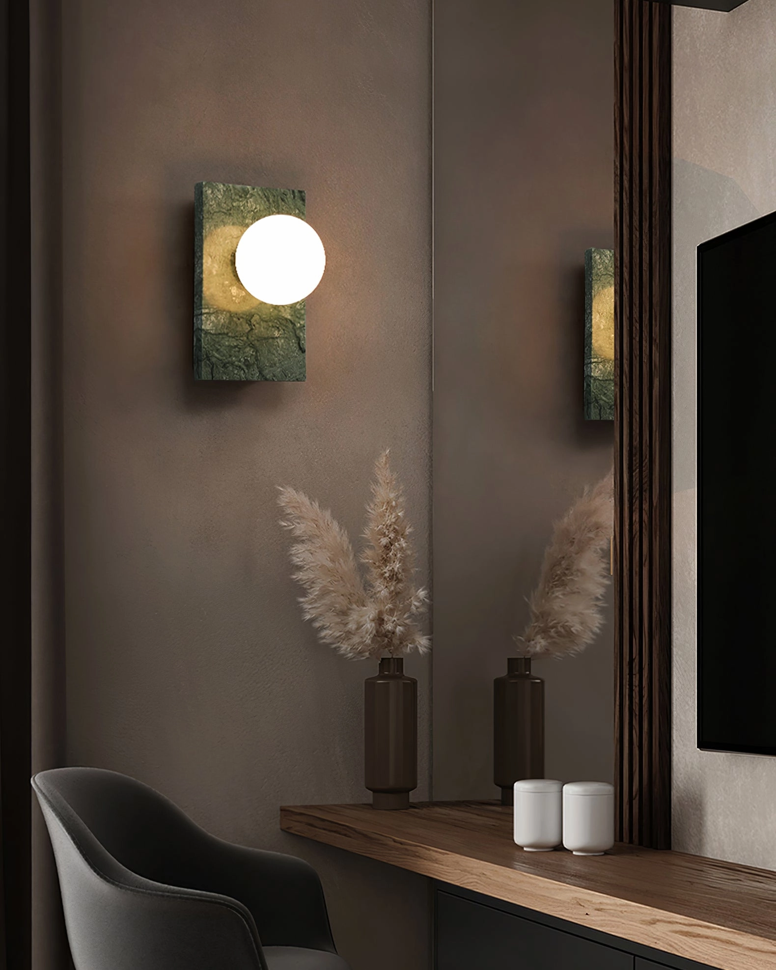 Lan Wall Lamp