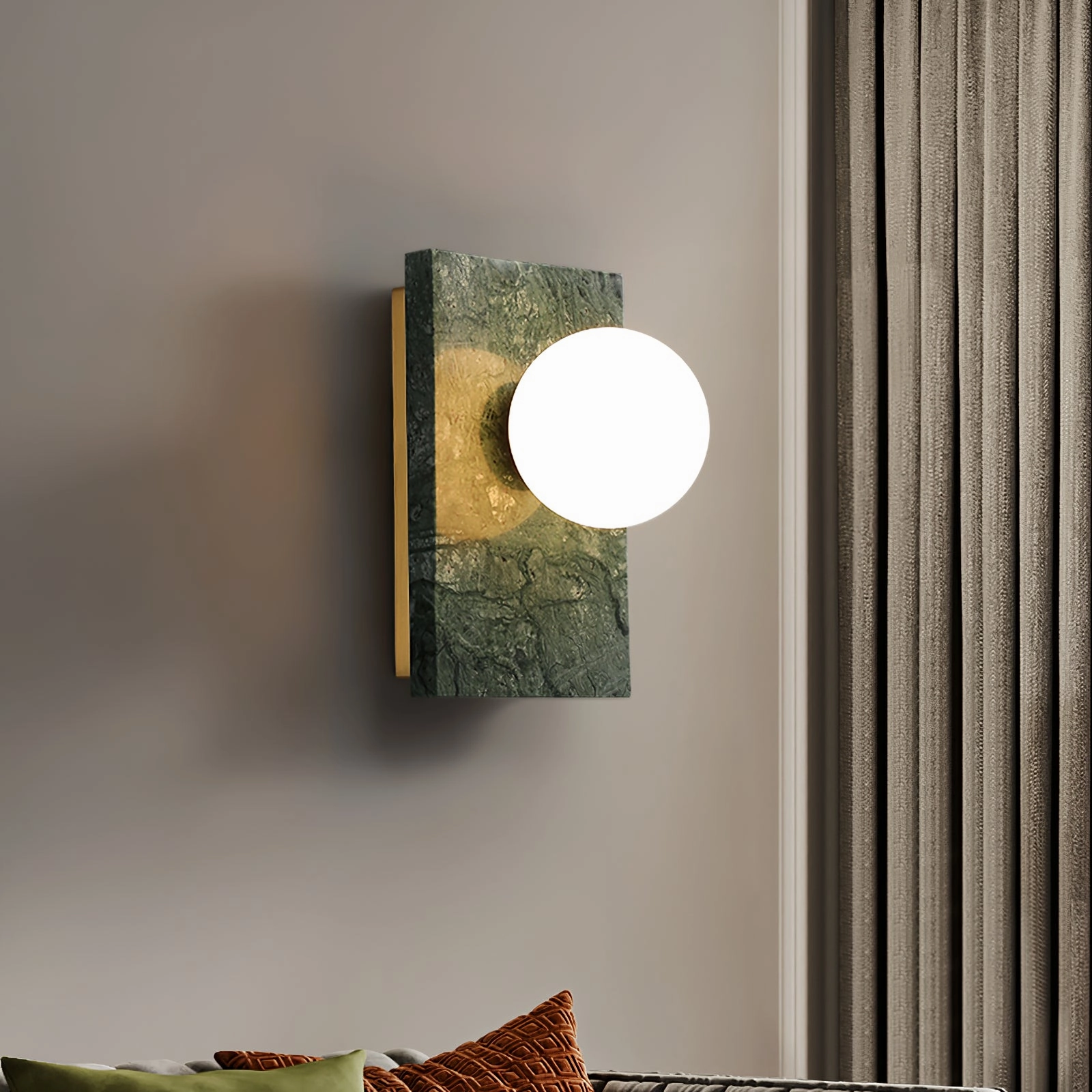 Lan Wall Lamp