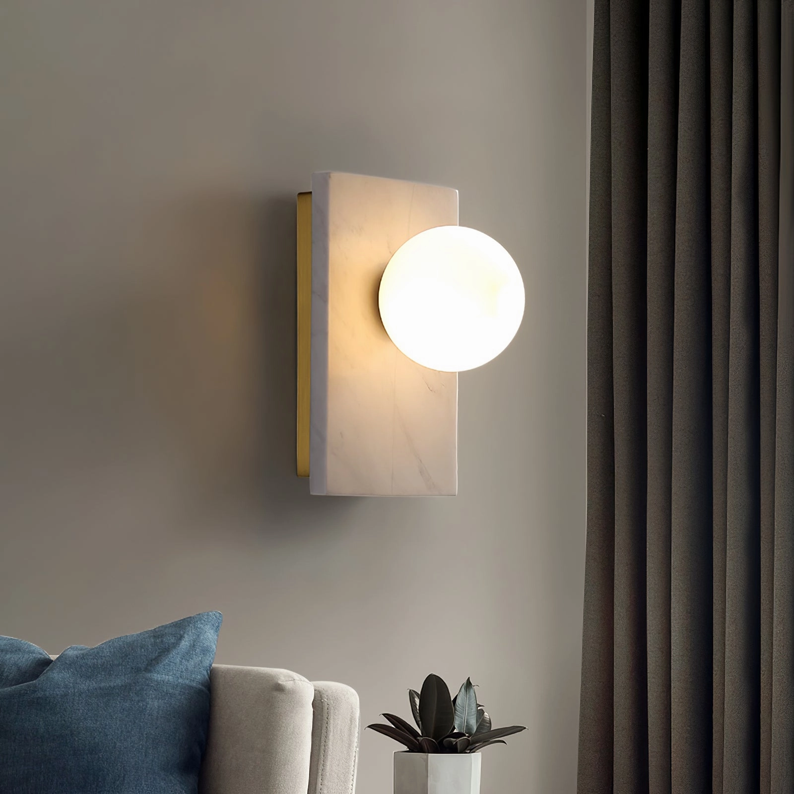 Lan Wall Lamp