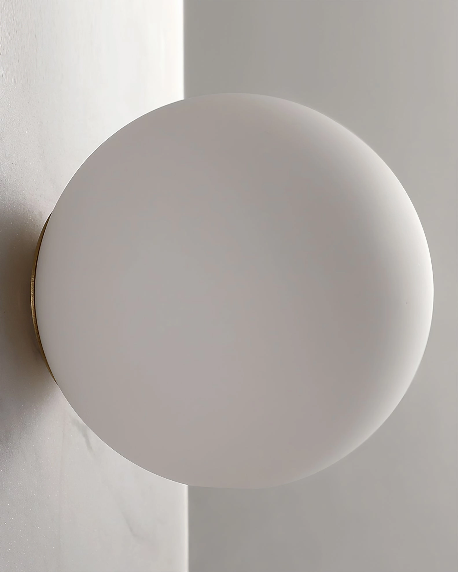 Lan Wall Lamp