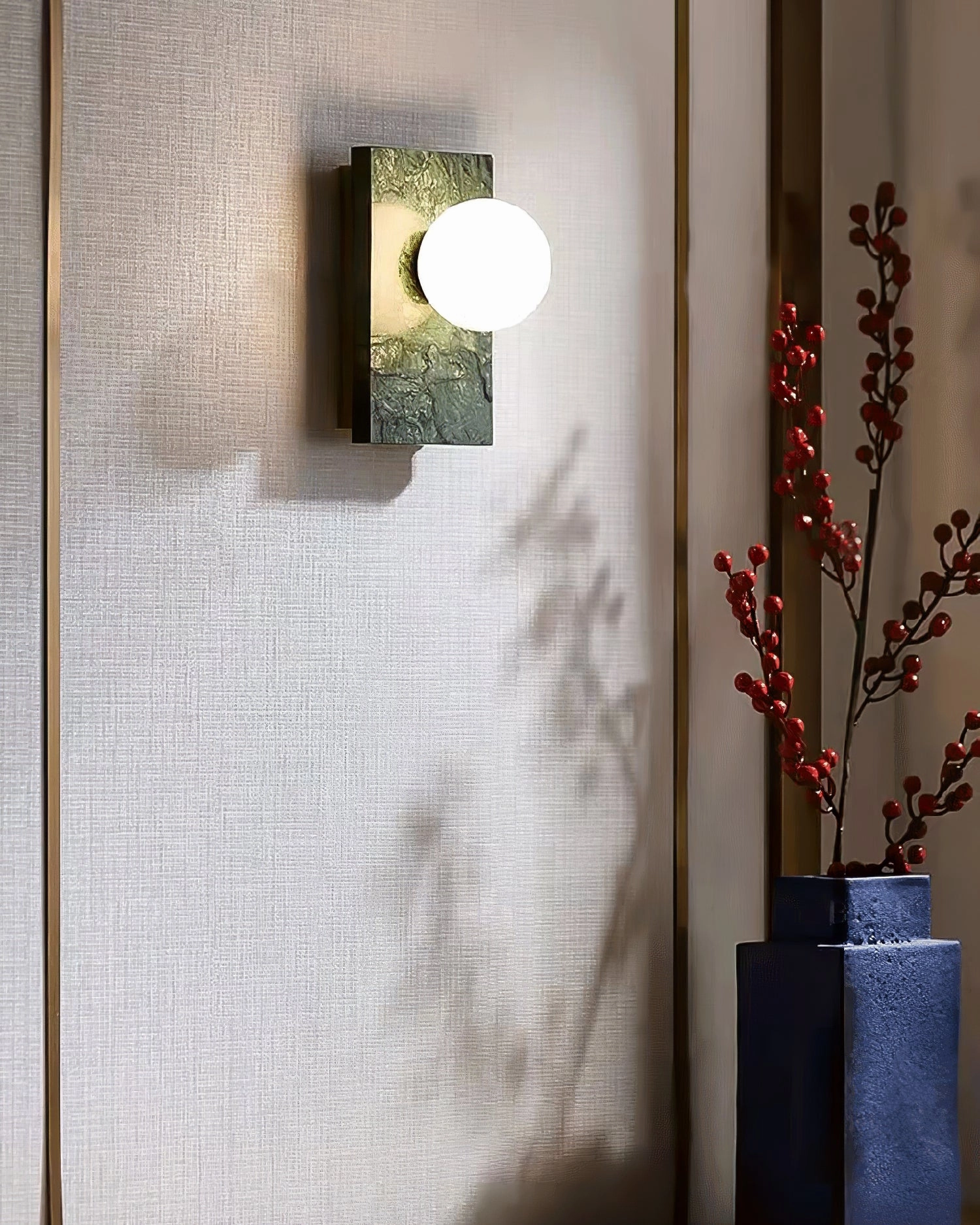 Lan Wall Lamp