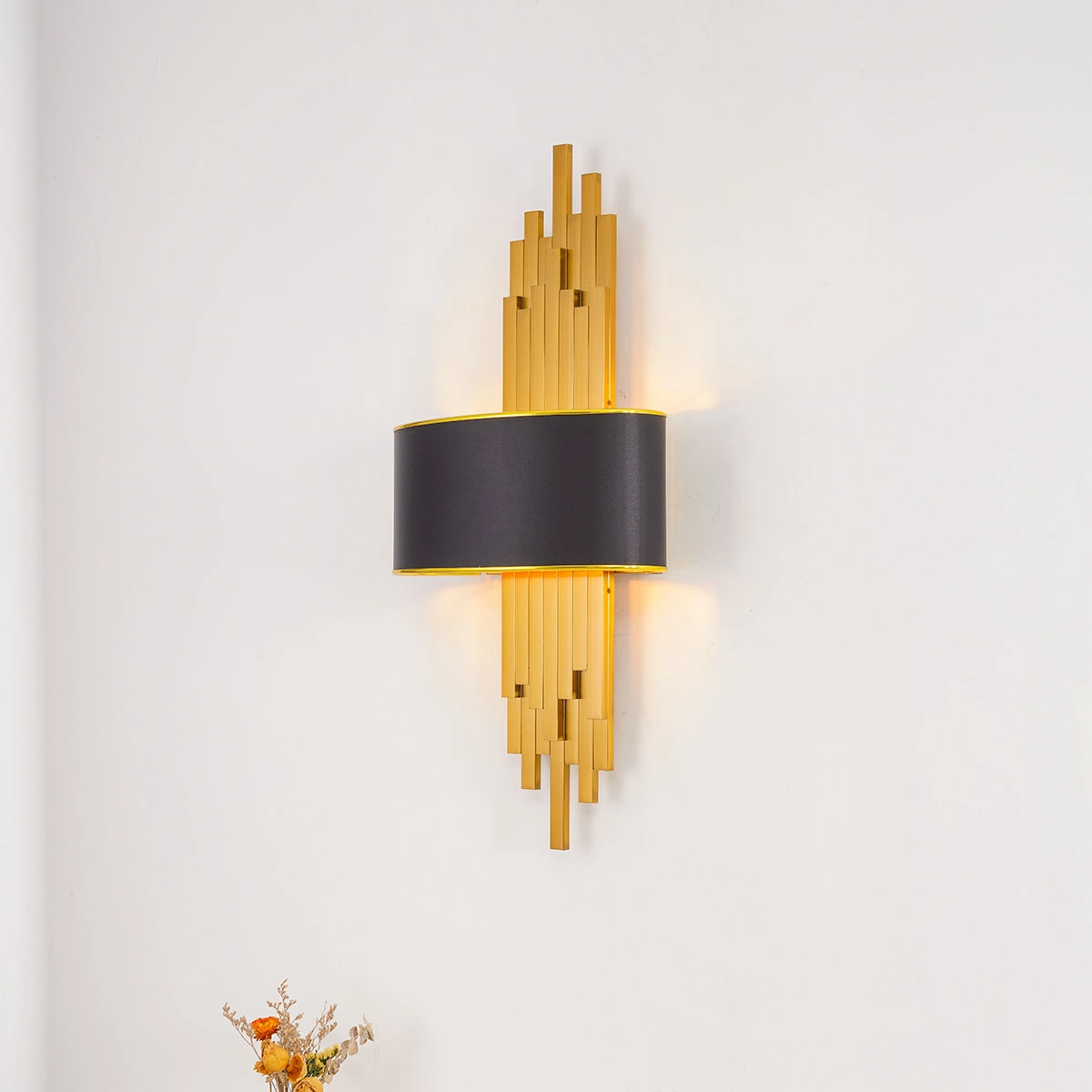 Laurina Wall Lamp
