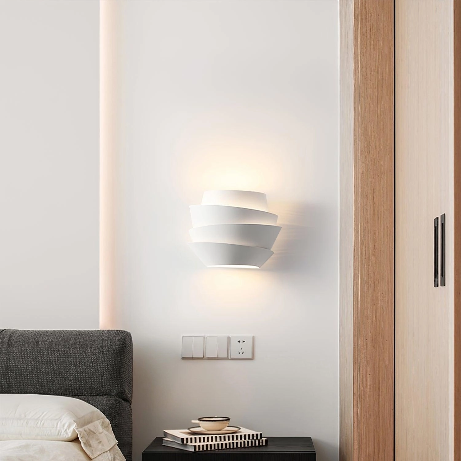 Le Soleil Wall Lamp