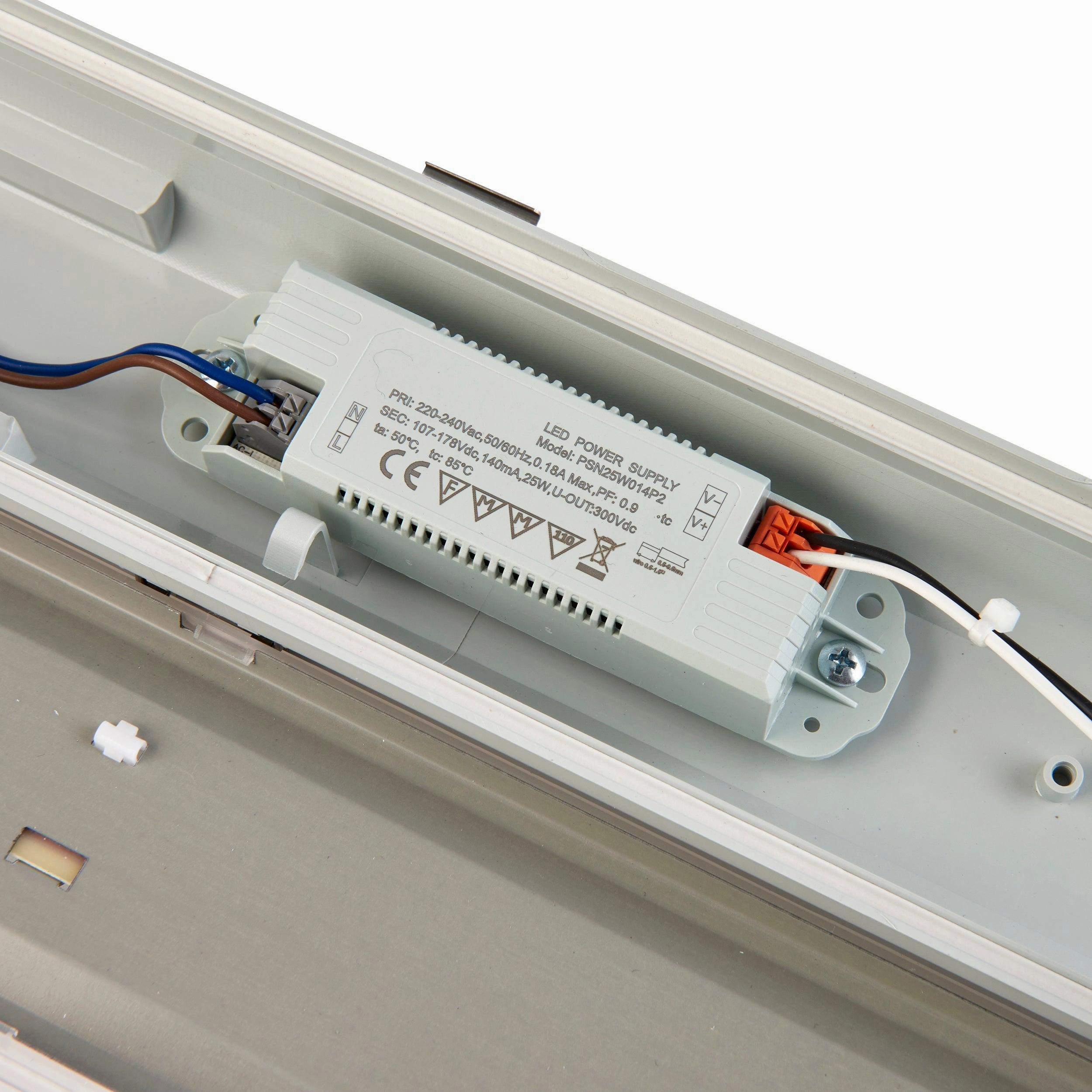 LED Anti-Corrosive Cool White LED Batten Light 4000K 4FT High Lumen IP65 30W