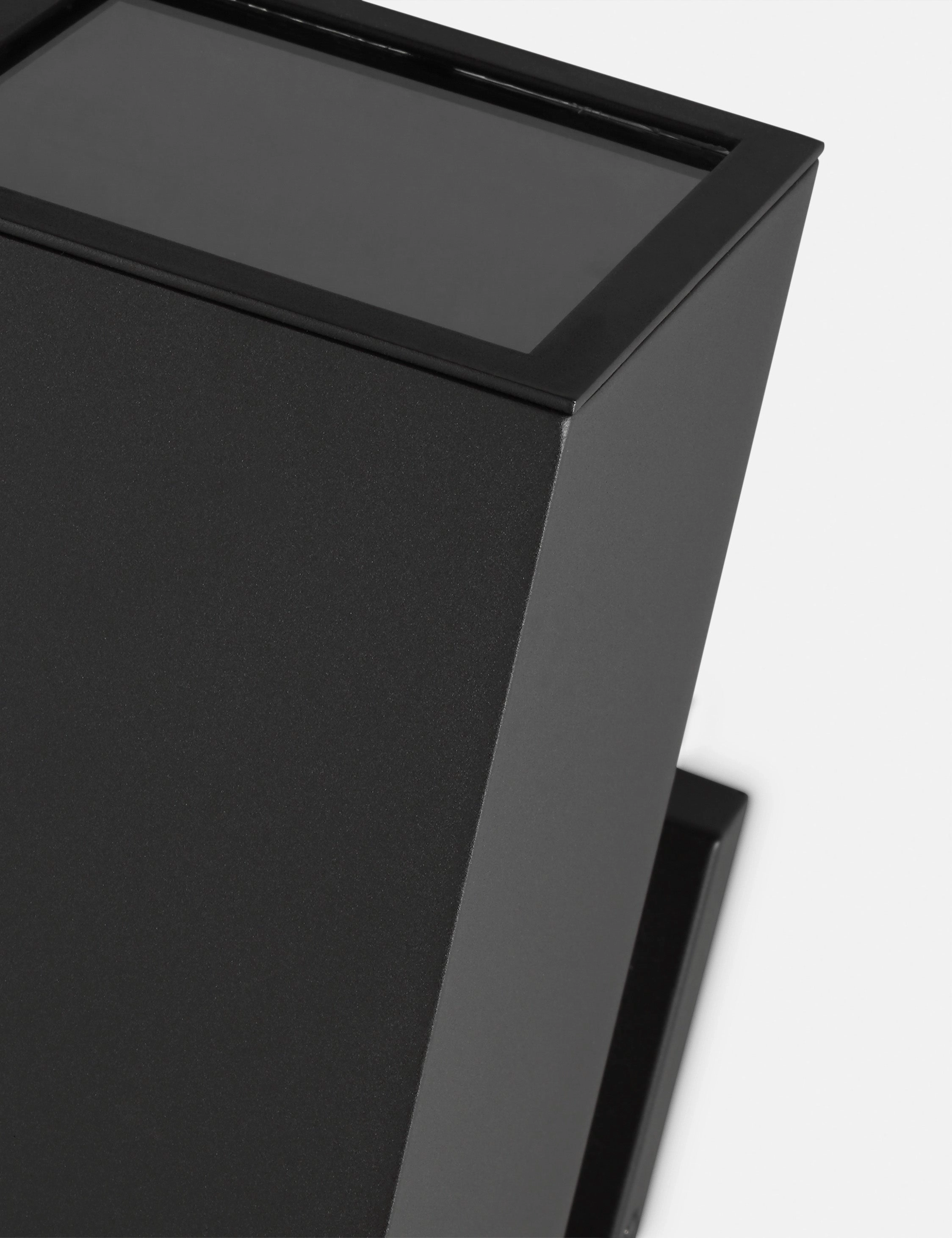 Lennart Outdoor Sconce