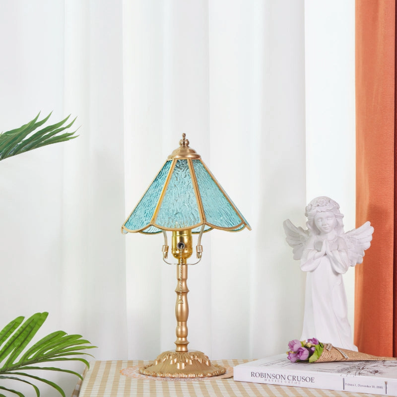 Leslie Table Lamp