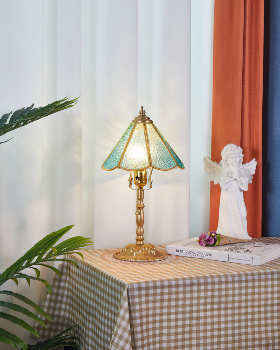 Leslie Table Lamp