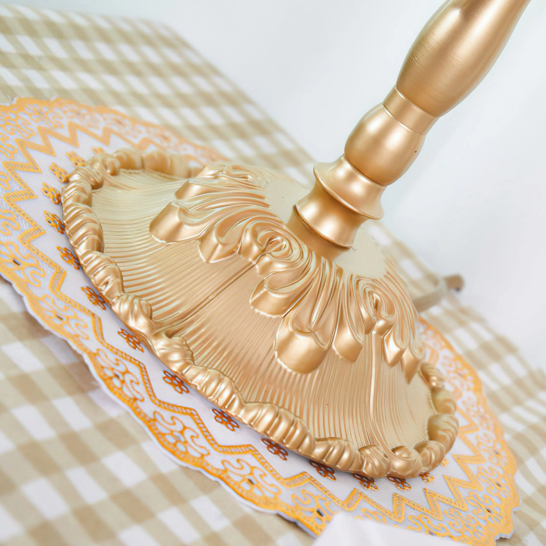Leslie Table Lamp