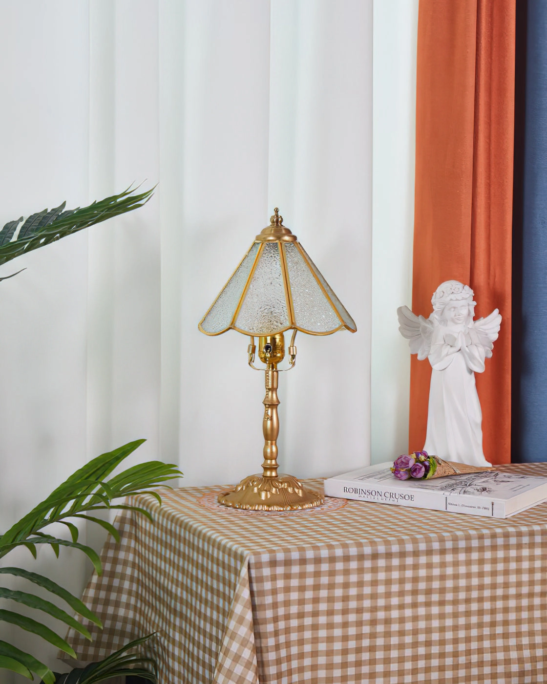Leslie Table Lamp