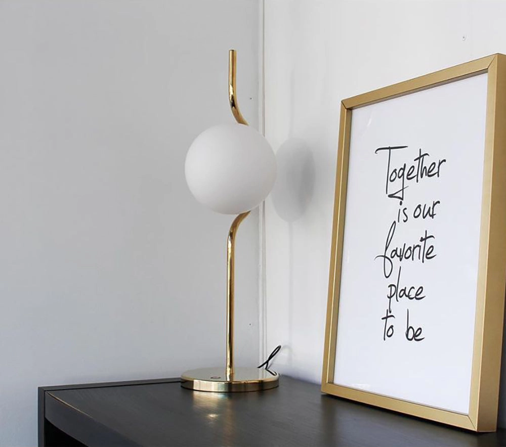 Levita Table Lamp