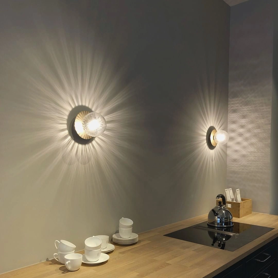 Lila Wall Lamp