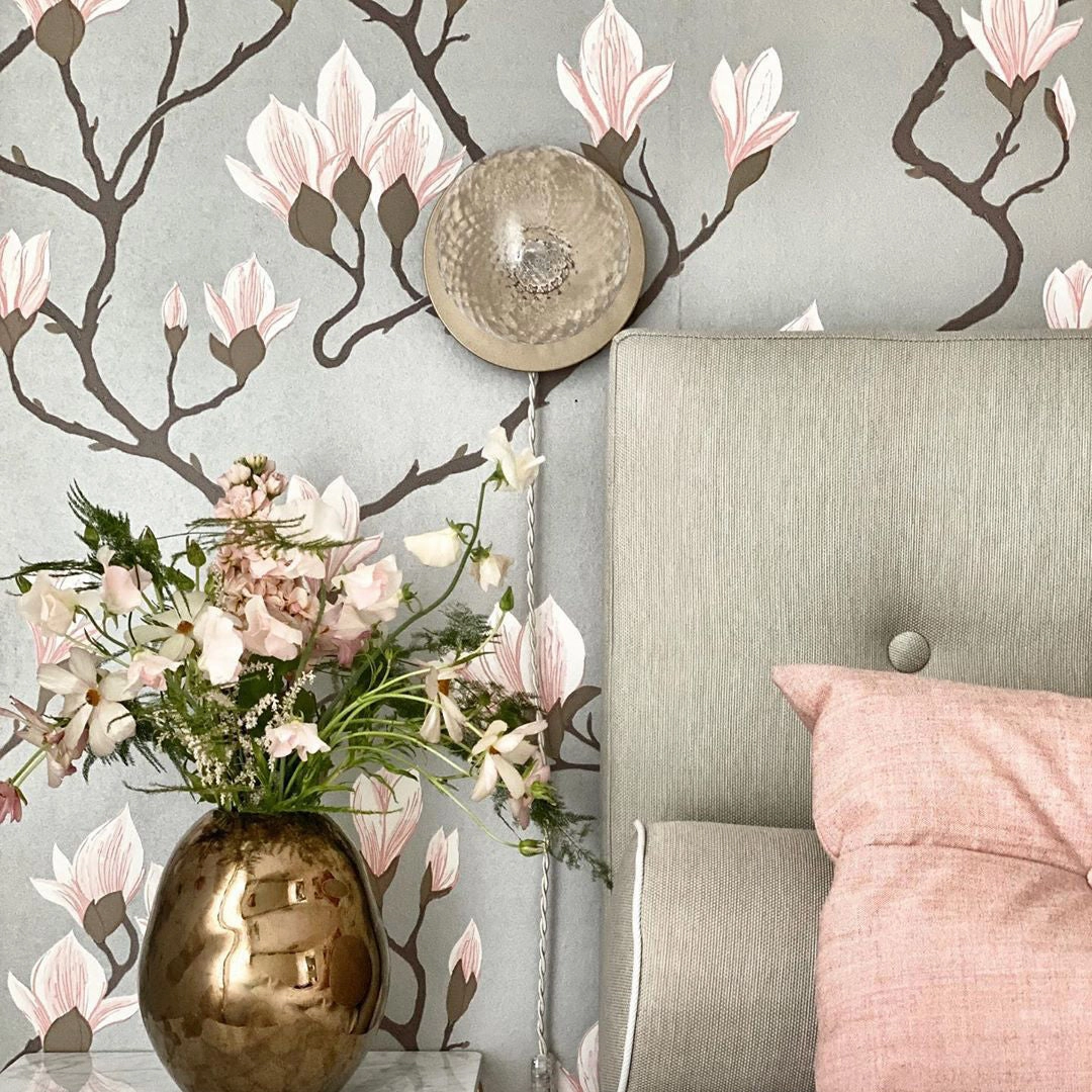 Lila Wall Lamp