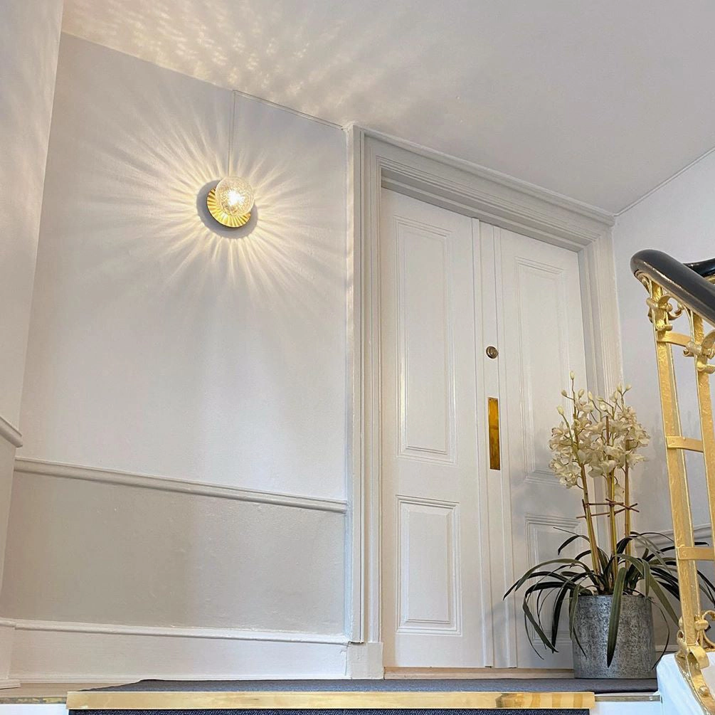 Lila Wall Lamp