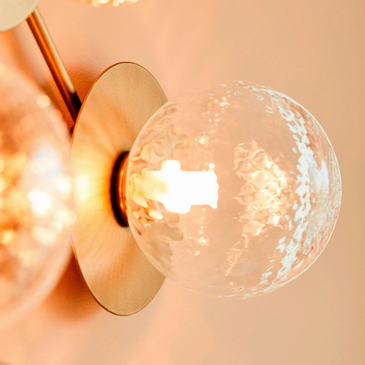 Lila Wall Lamp