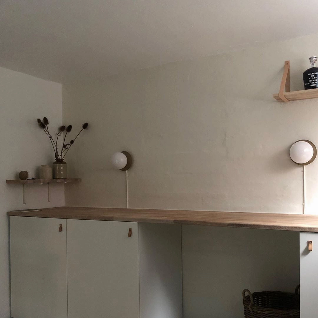 Lila Wall Lamp