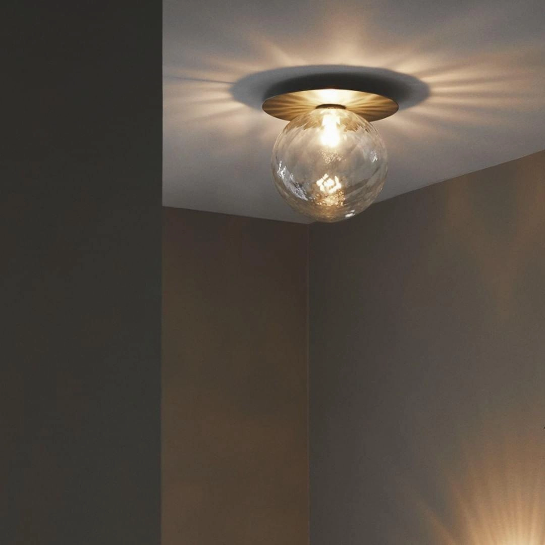 Lila Wall Lamp