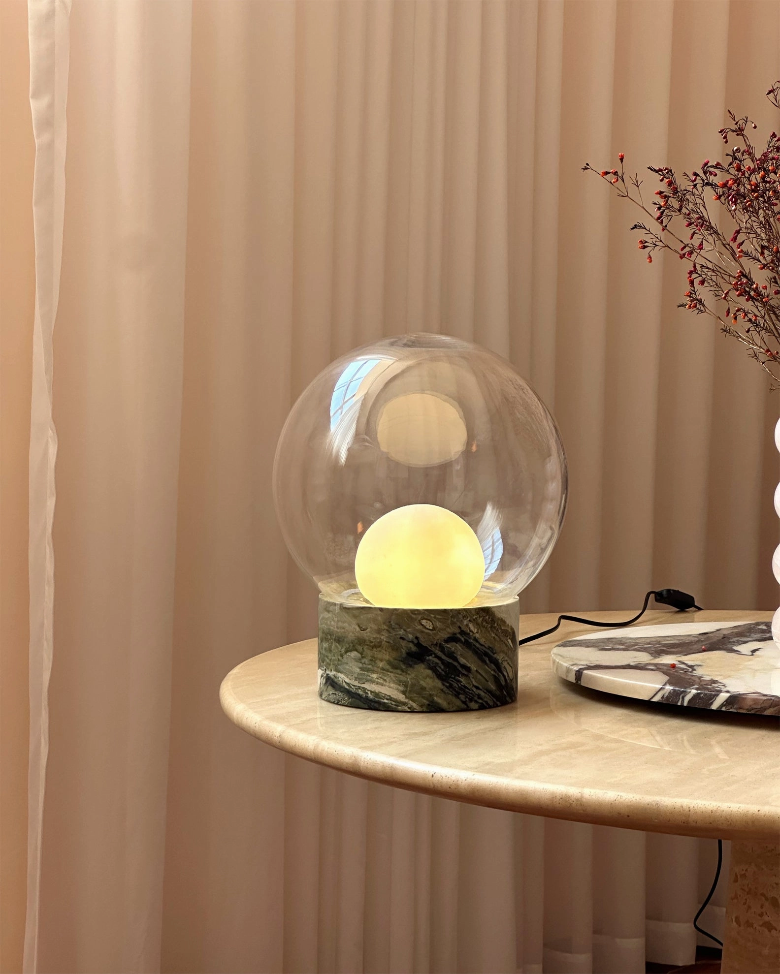 Lilly Table Lamp