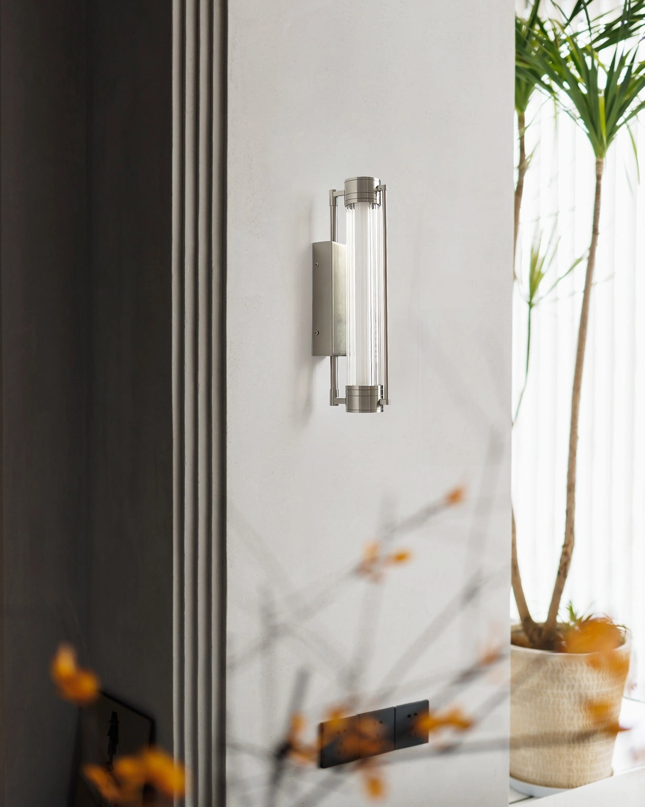 Lirna Wall Lamp