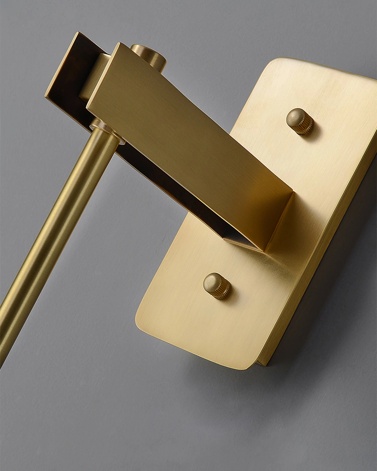 Lizak Wall Lamp