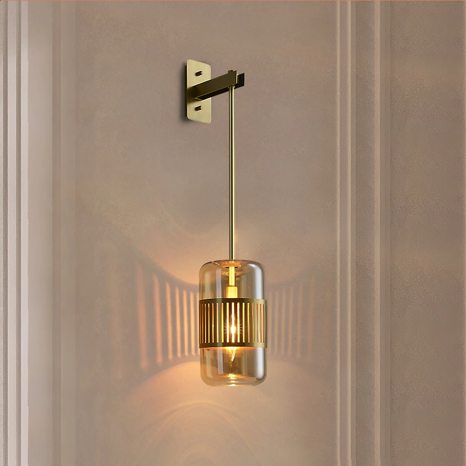 Lizak Wall Lamp