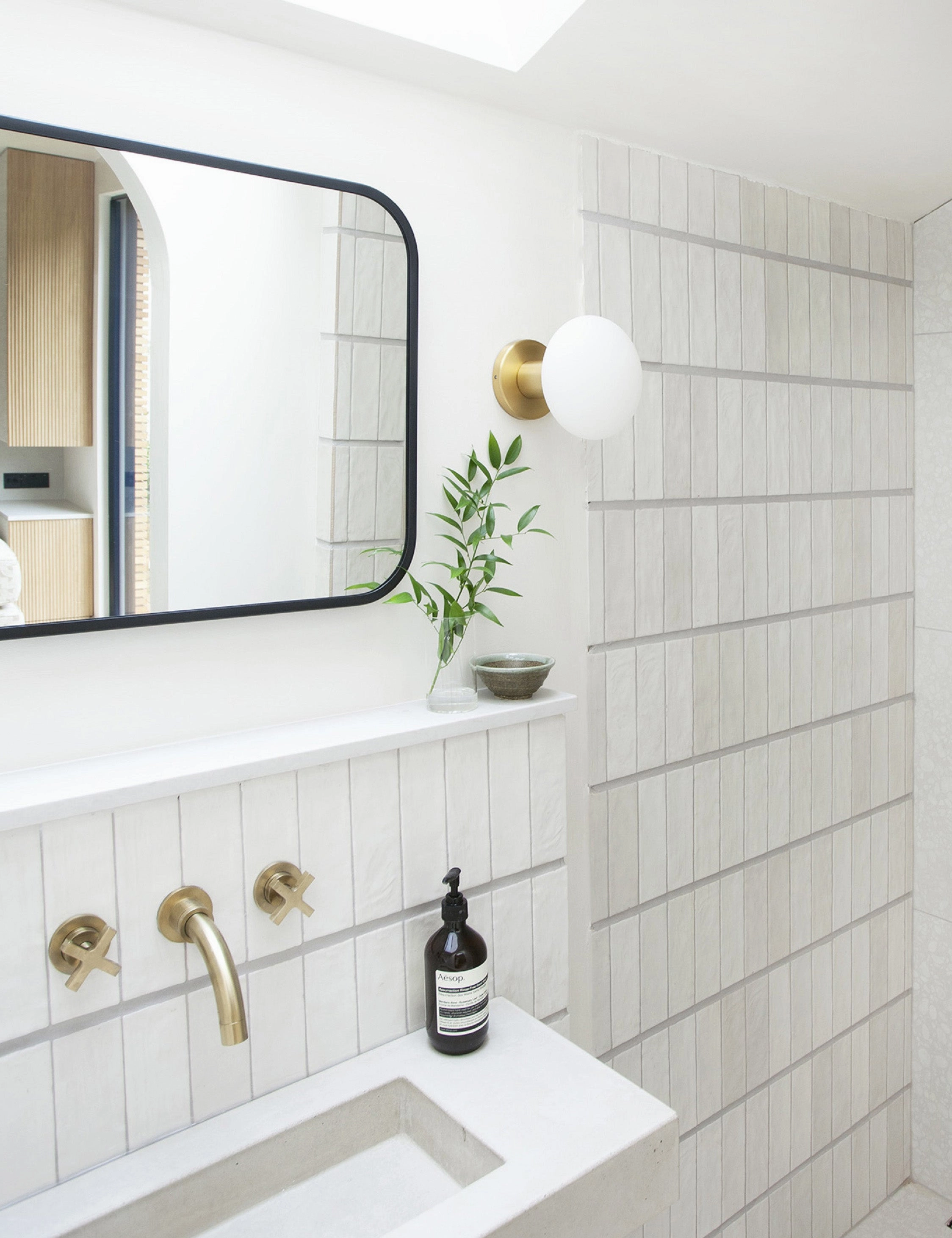 Lochan Outdoor Sconce with Oval by Tala