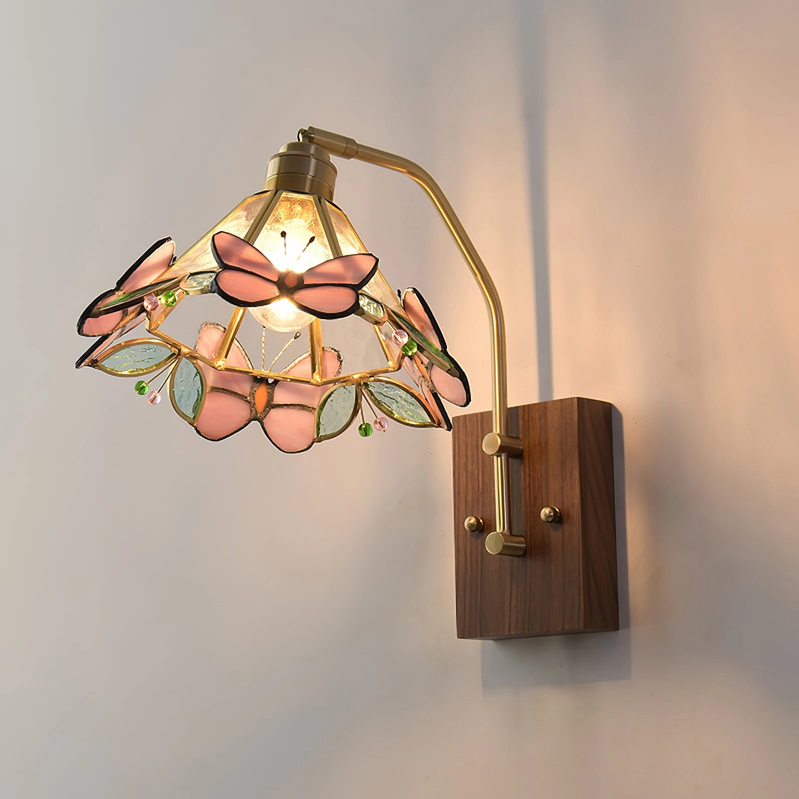 Lulla Butterfly Tiffany Wall Lamp