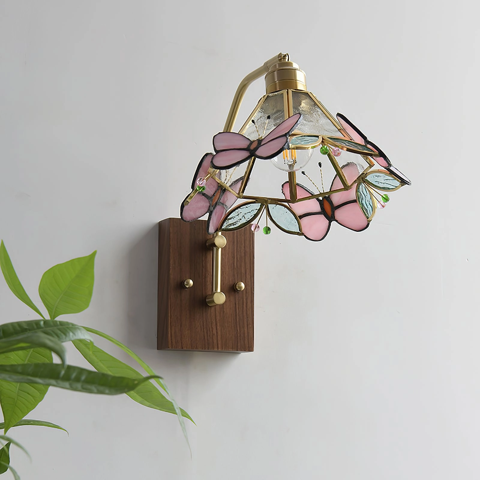 Lulla Butterfly Tiffany Wall Lamp