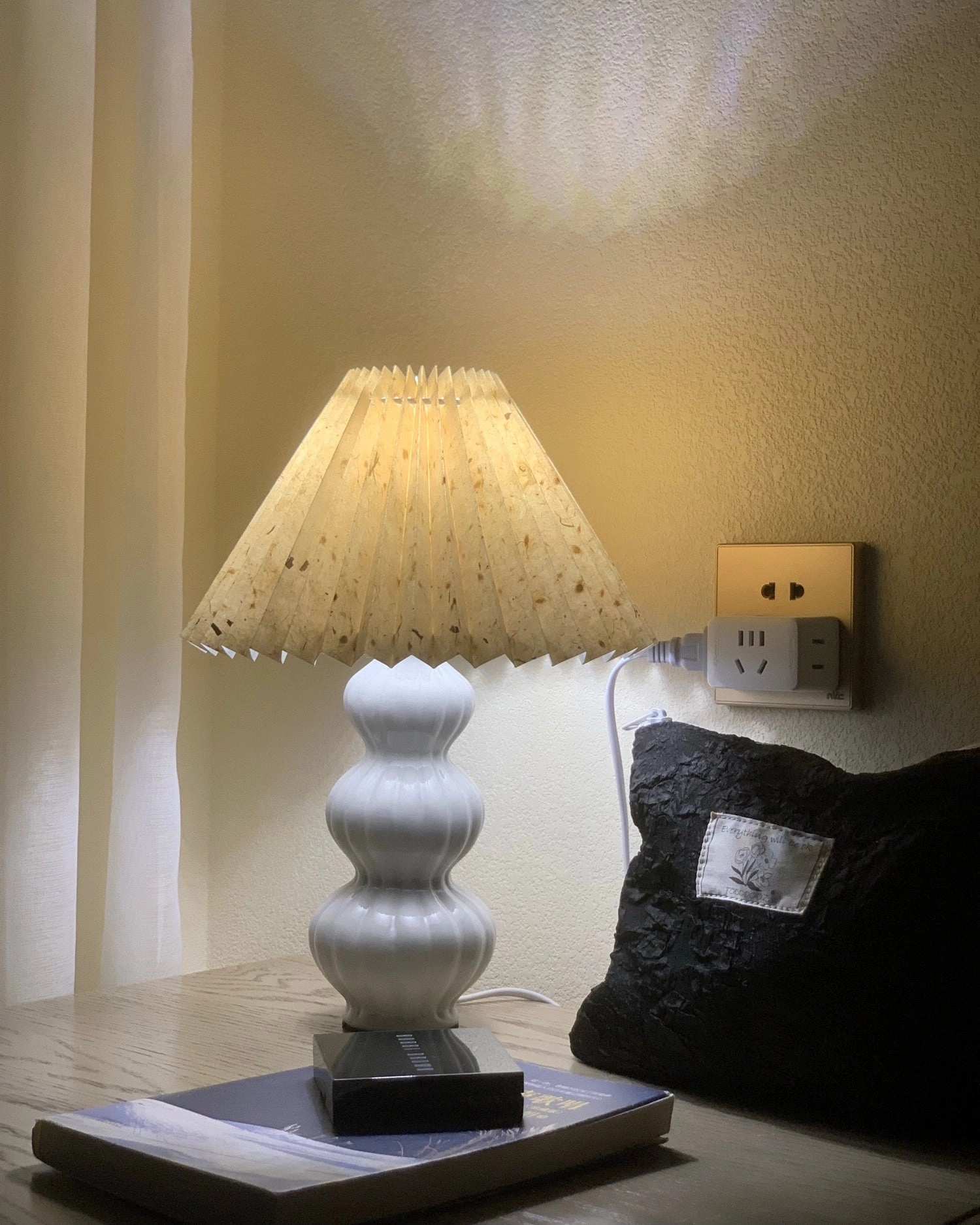 Luna Pleated Table Lamp