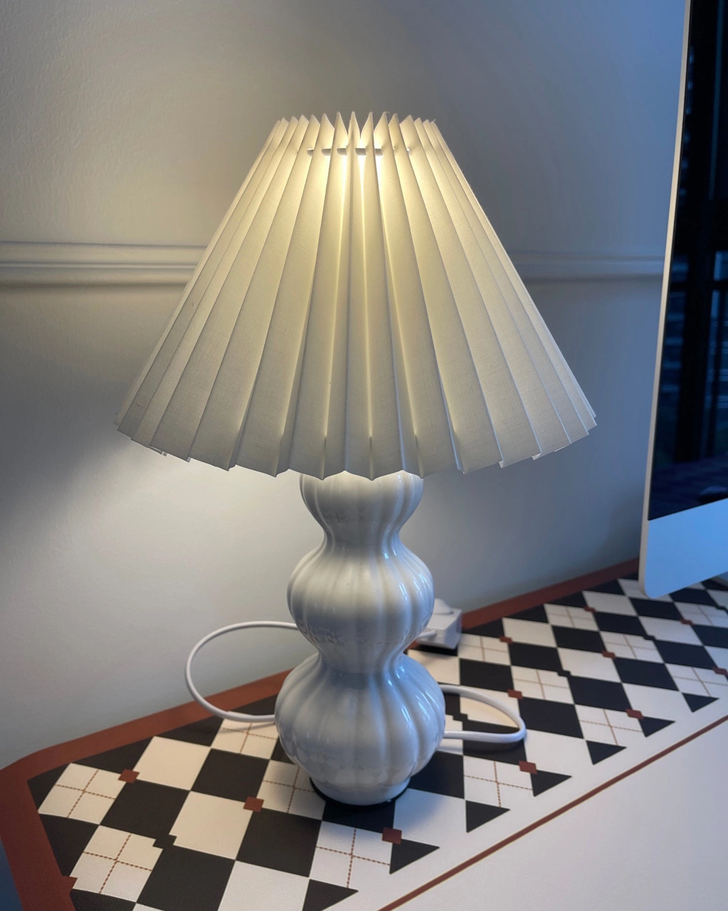 Luna Pleated Table Lamp