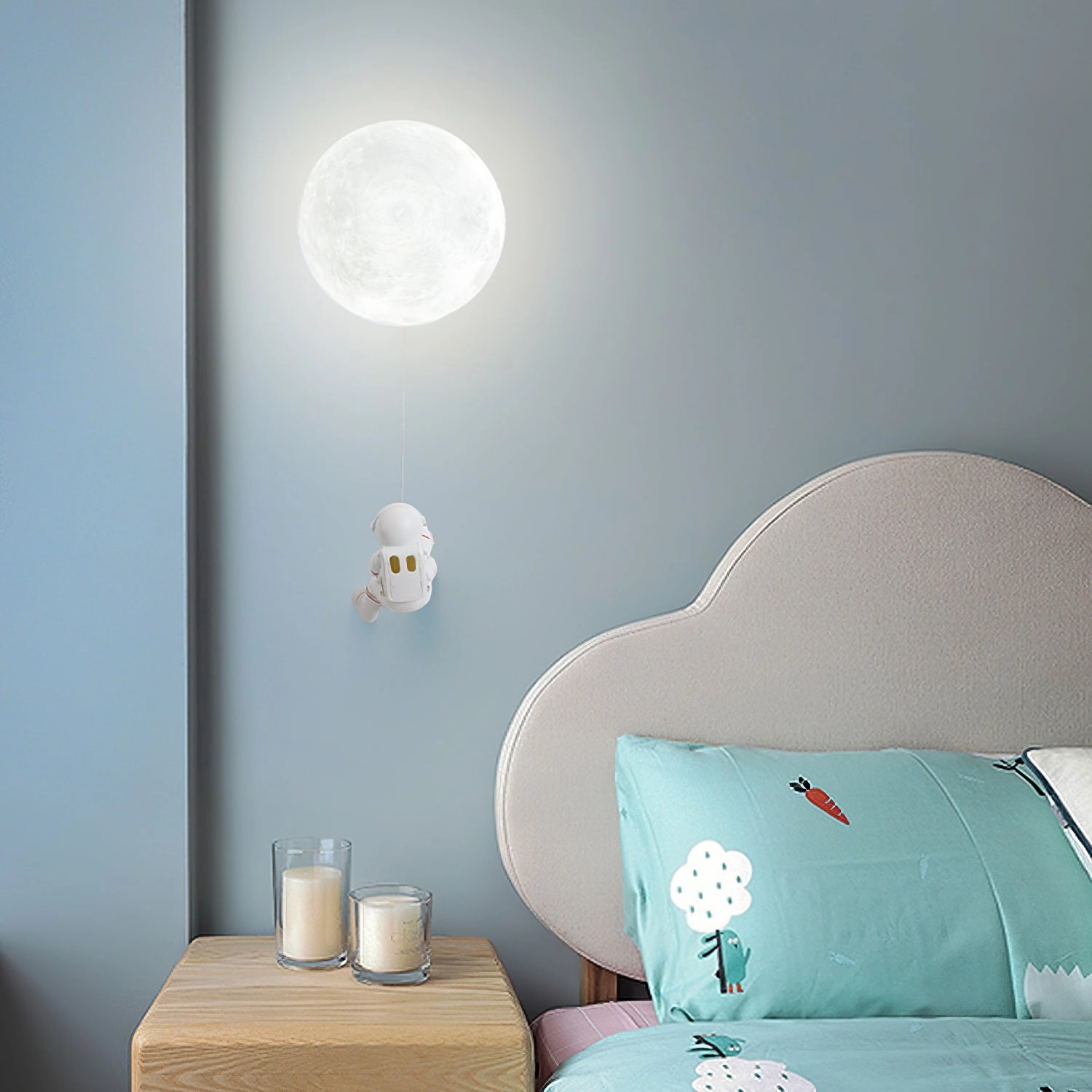 Lunar Wall Lamp