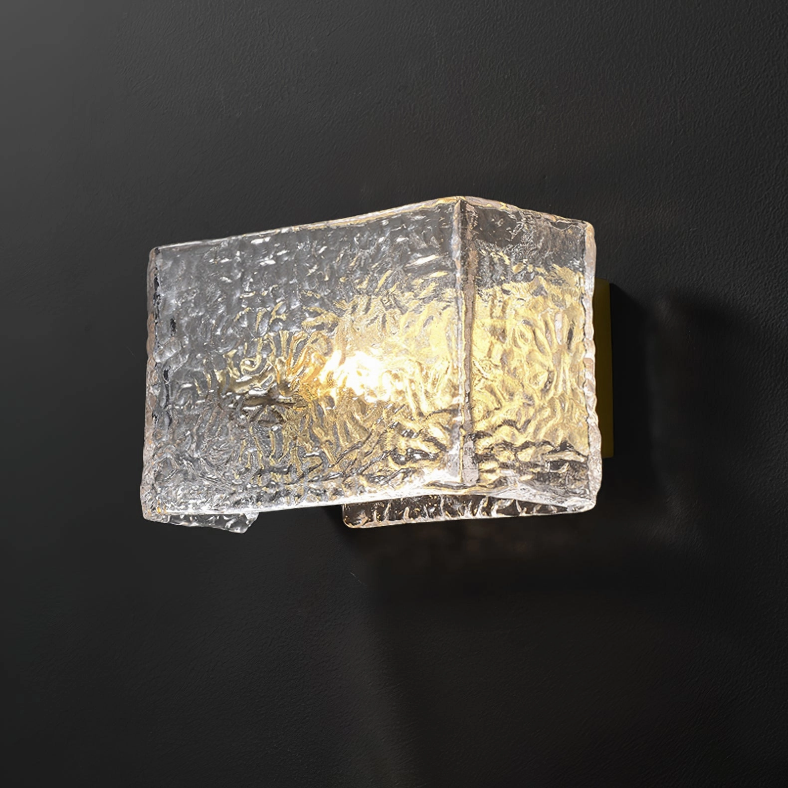 Lunea Wall Lamp