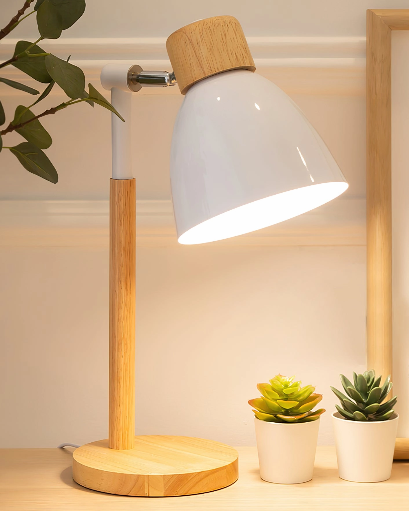 Macaroon Wood Table Light
