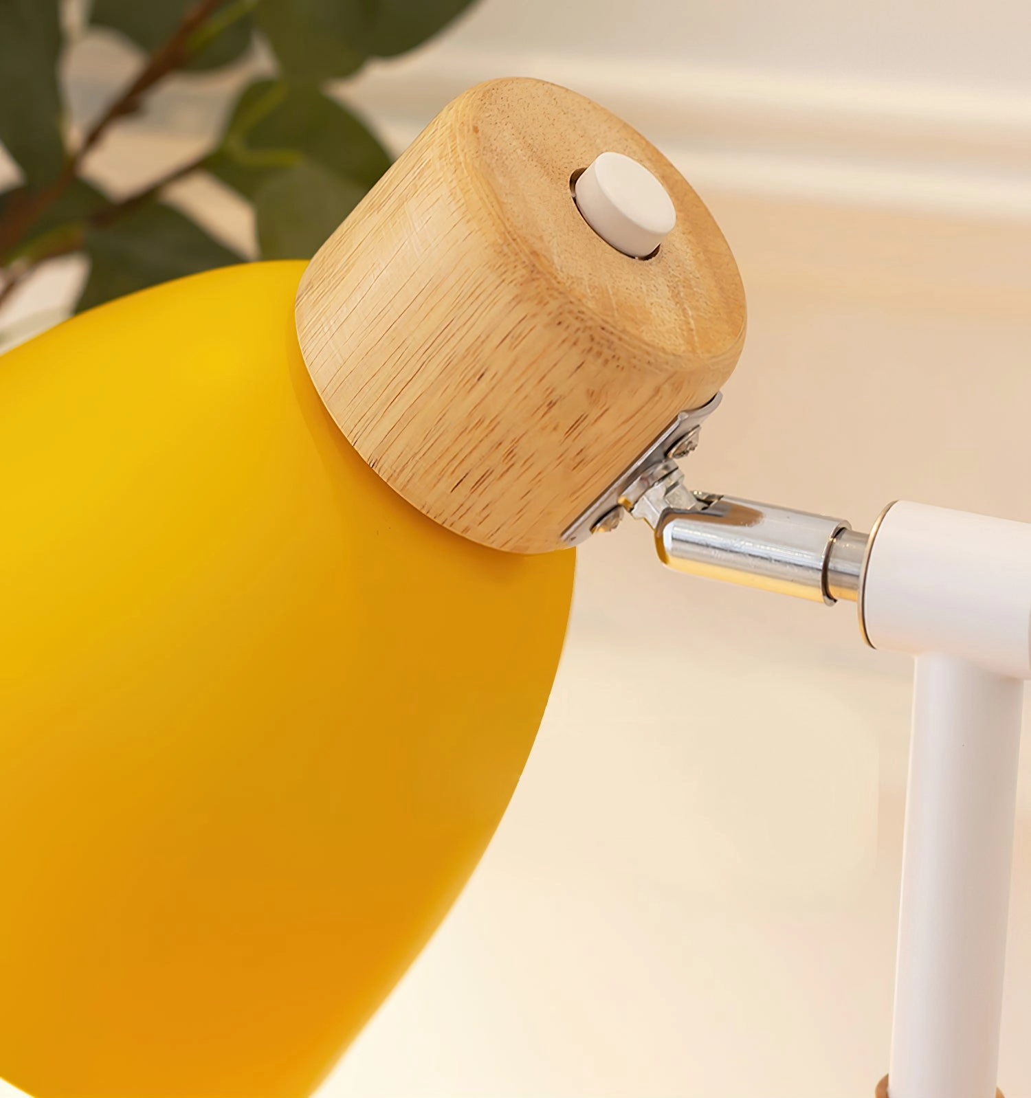 Macaroon Wood Table Light
