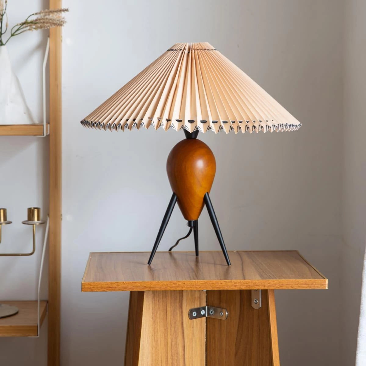 Makie Table Lamp