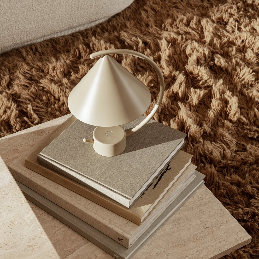 Meridian Lamp